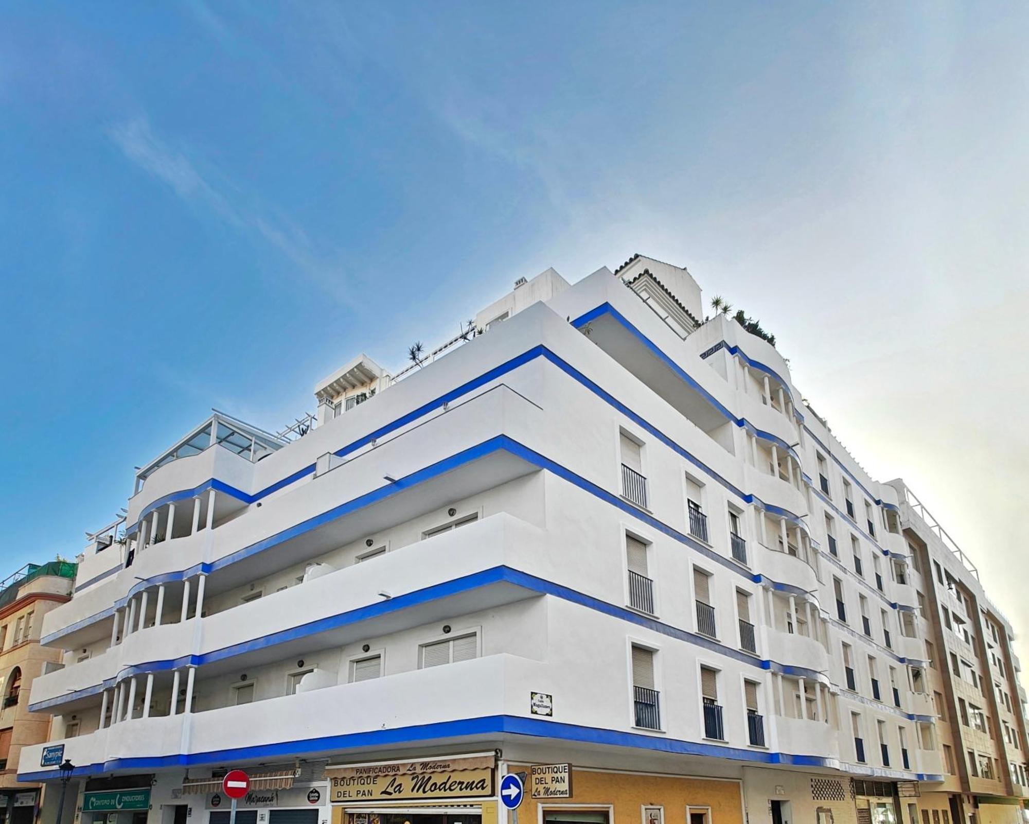 Moderno Piso Centrico 3 Habitaciones Junto Al Mar Estepona Exterior foto